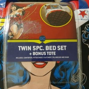 Wonder Woman Bedding